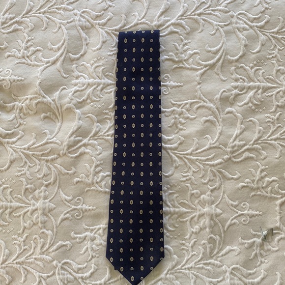 Tommy Hilfiger Vintage Blue and Burgundy Silk Two Toned Paisley Necktie Italy - Picture 1 of 4